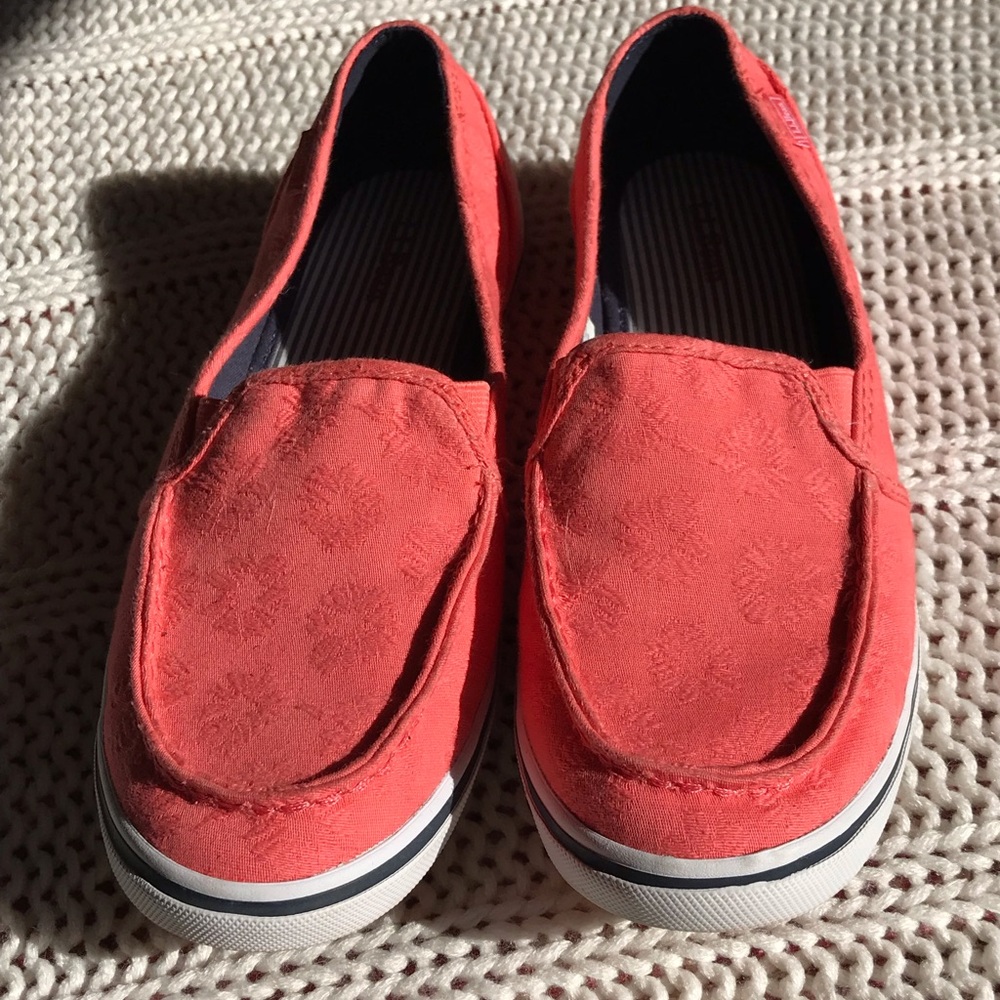 LL Bean women’s canvas slip on loafer size 8